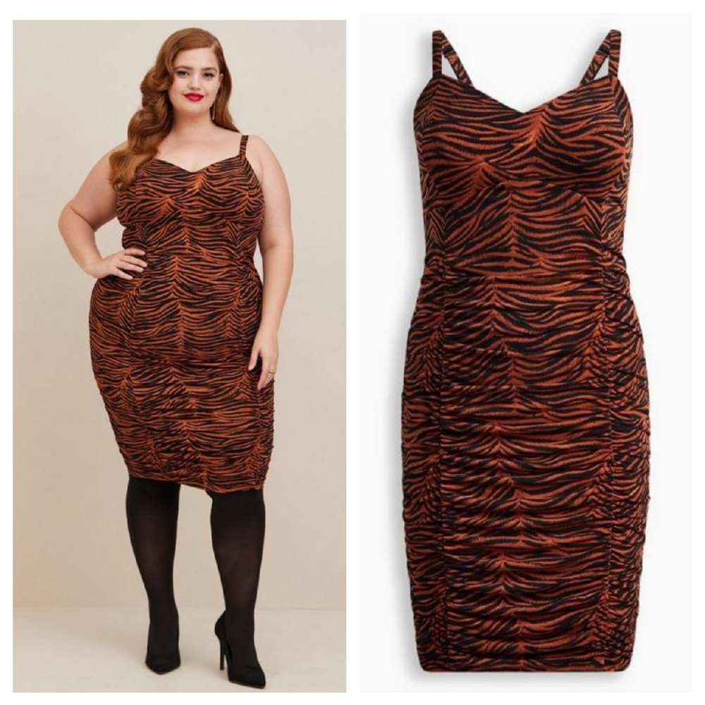🖤Retro Shirred Bodycon Dress